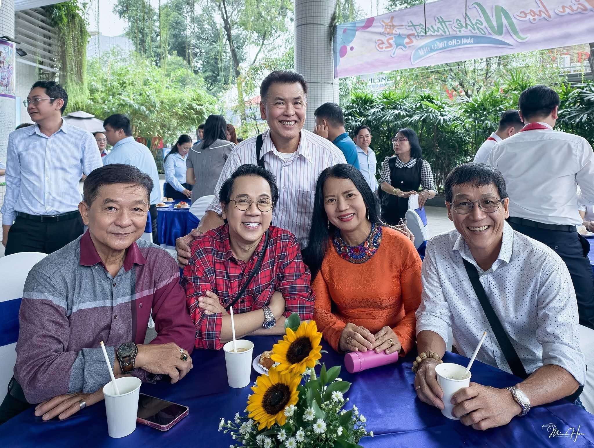 Thành Lộc, Hữu Nghĩa xúc động tại Nhà Thiếu nhi Thành phố - Ảnh 2.