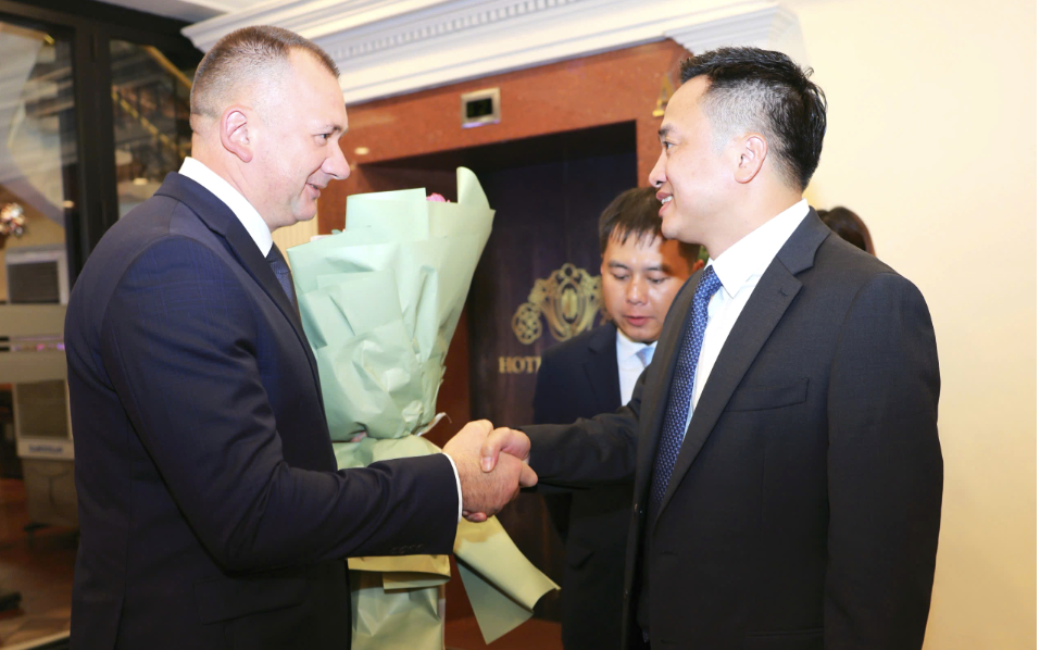 Công an TP HCM bắt kẻ cướp 100 triệu đồng tại chợ Bình Điền - Ảnh 2.