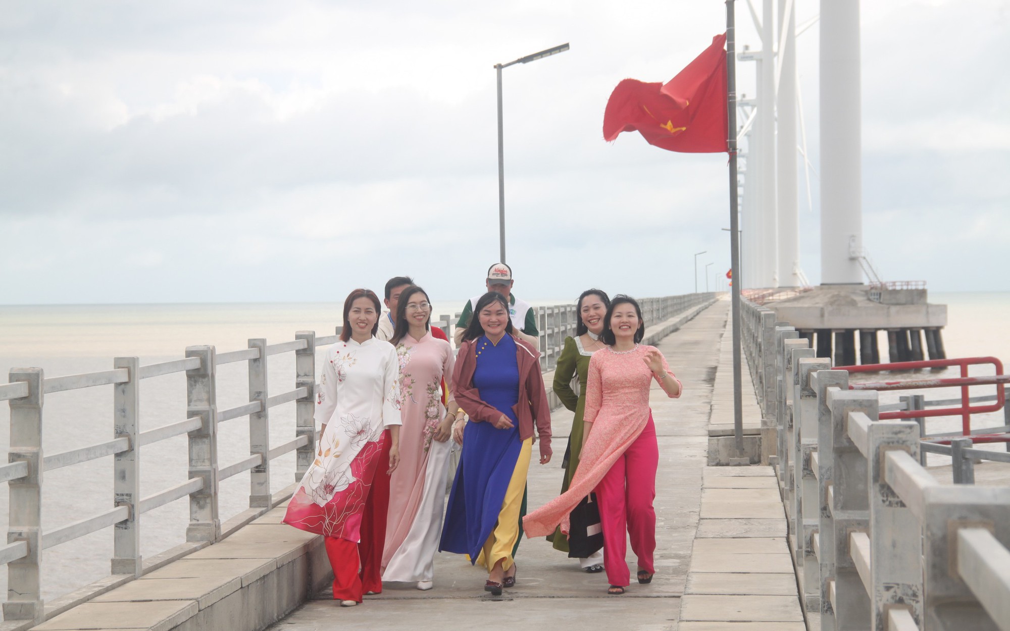 Khai phá kinh tế biển - Ảnh 1.