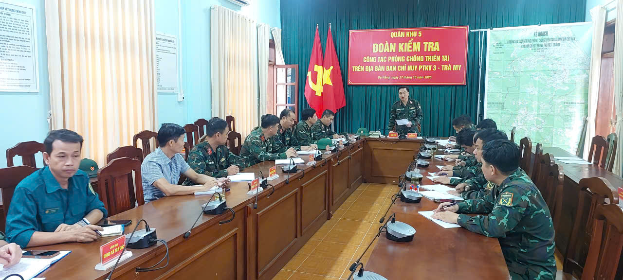 Quân khu 5 thành lập đoàn công tác ứng phó mưa lũ tại xã Trà My- TP Đà Nẵng - Ảnh 1.