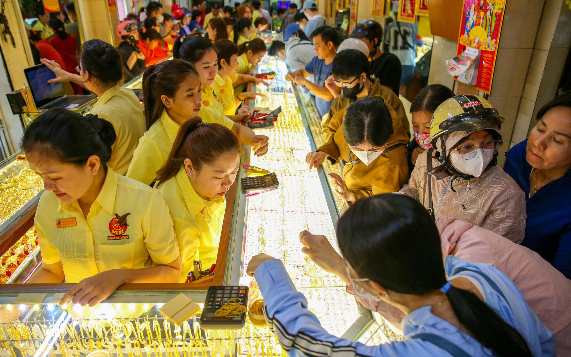 Những quy định c&oacute; hiệu lực từ th&aacute;ng 11-2025