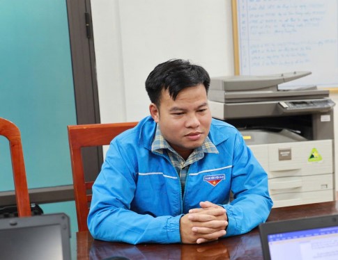 Nam giáo viên làm giả tài liệu của tỉnh để tạo uy tín với cấp trên - Ảnh 1.