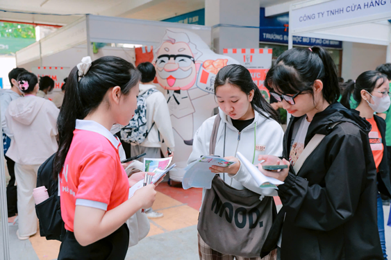 Sinh viên đặt kỳ vọng vào Job Link 2025 - Ảnh 1. Sinh viên đặt kỳ vọng vào Job Link 2025 - Ảnh 1.