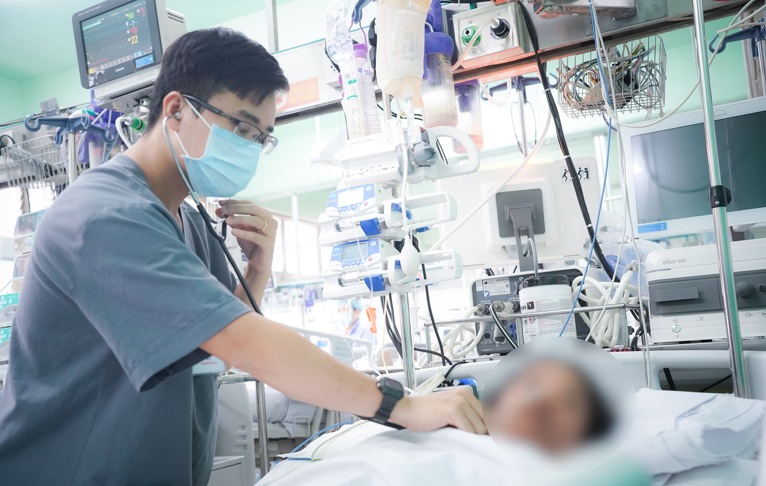 Người phụ nữ mắc chứng "trái tim tan vỡ" vì stress được Bệnh viện Chợ Rẫy và Từ Dũ cứu sống - Ảnh 1.