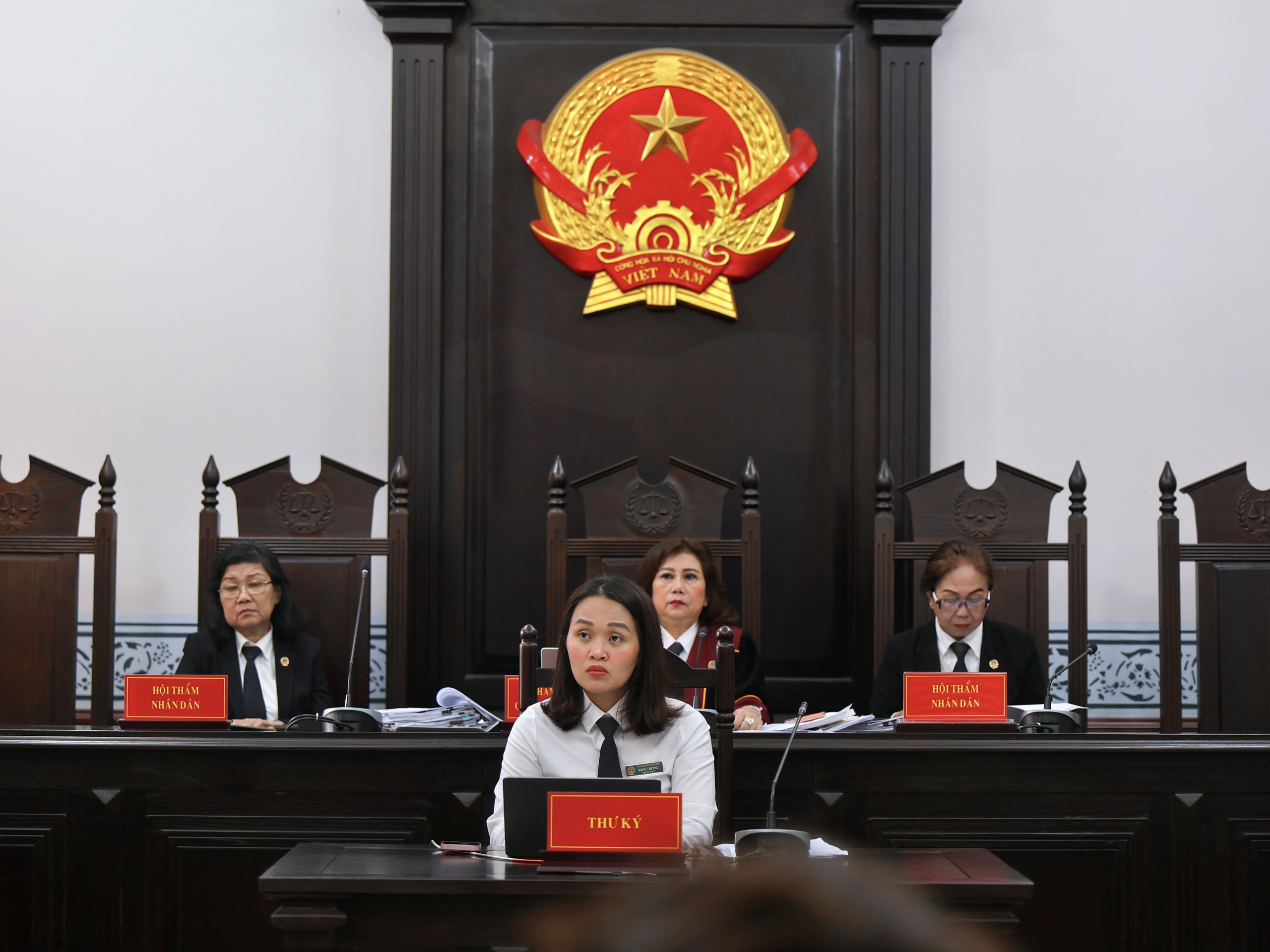 Mẹ kế của cố diễn viên, người mẫu Đức Tiến bất ngờ cho lời khai tại toà - Ảnh 1.