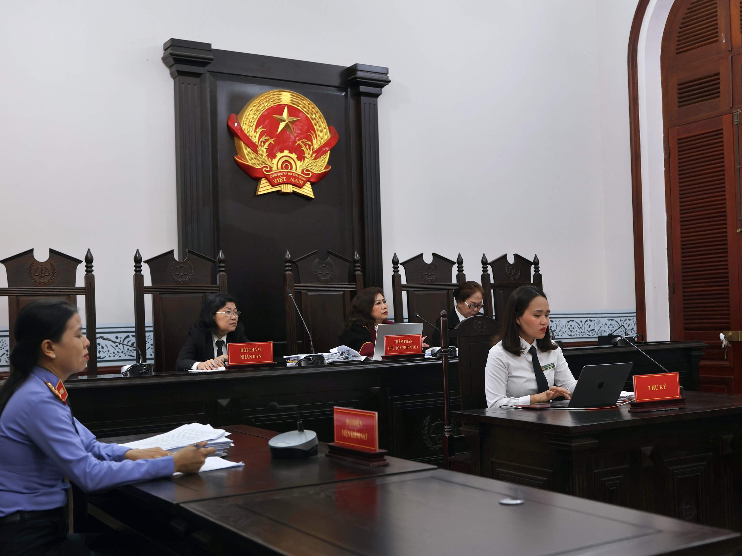 Vì sao mẹ Đức Tiến không có tên trong di chúc ở Mỹ vẫn được chia di sản? - Ảnh 1.