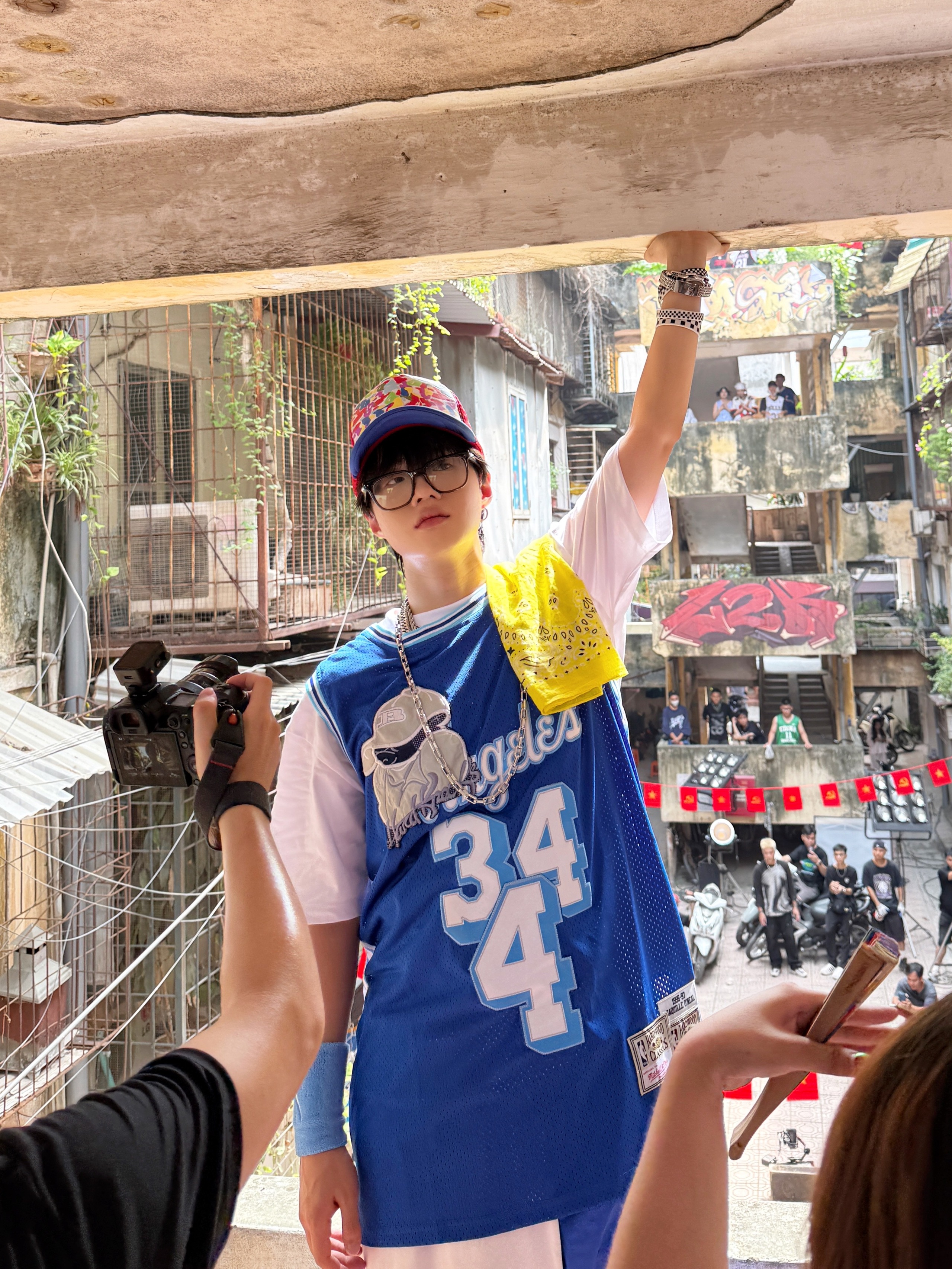 Low G - Pháp Kiều: Chủ tọa và Xà nữ làng rap   - Ảnh 1.