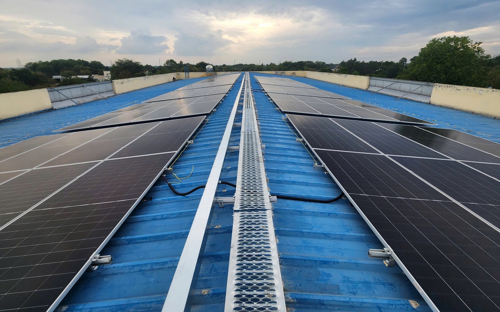 Doanh nghiệp gặp khó trong triển khai điện mặt trời giữa “ma trận” tiêu chuẩn - Ảnh 2.