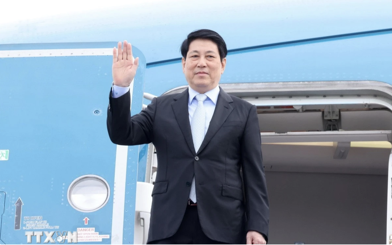 Chủ tịch nước Lương Cường đến Hàn Quốc, bắt đầu chương trình dự APEC 2025 - Ảnh 2.