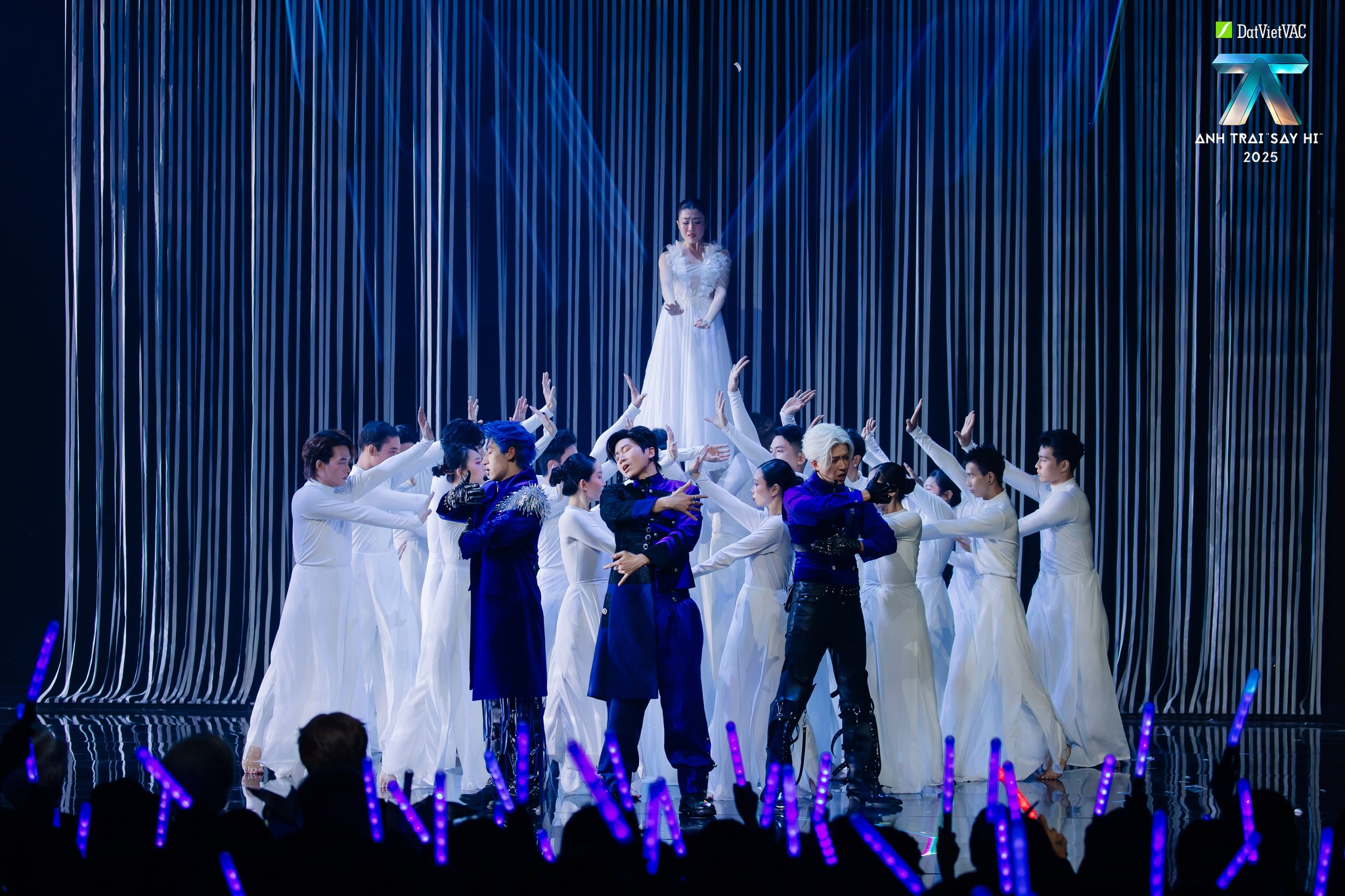 Đề cử Giải Mai vàng hạng mục "Chương trình truyền hình - nền tảng số": Sân chơi bùng nổ và ý nghĩa - Ảnh 4.