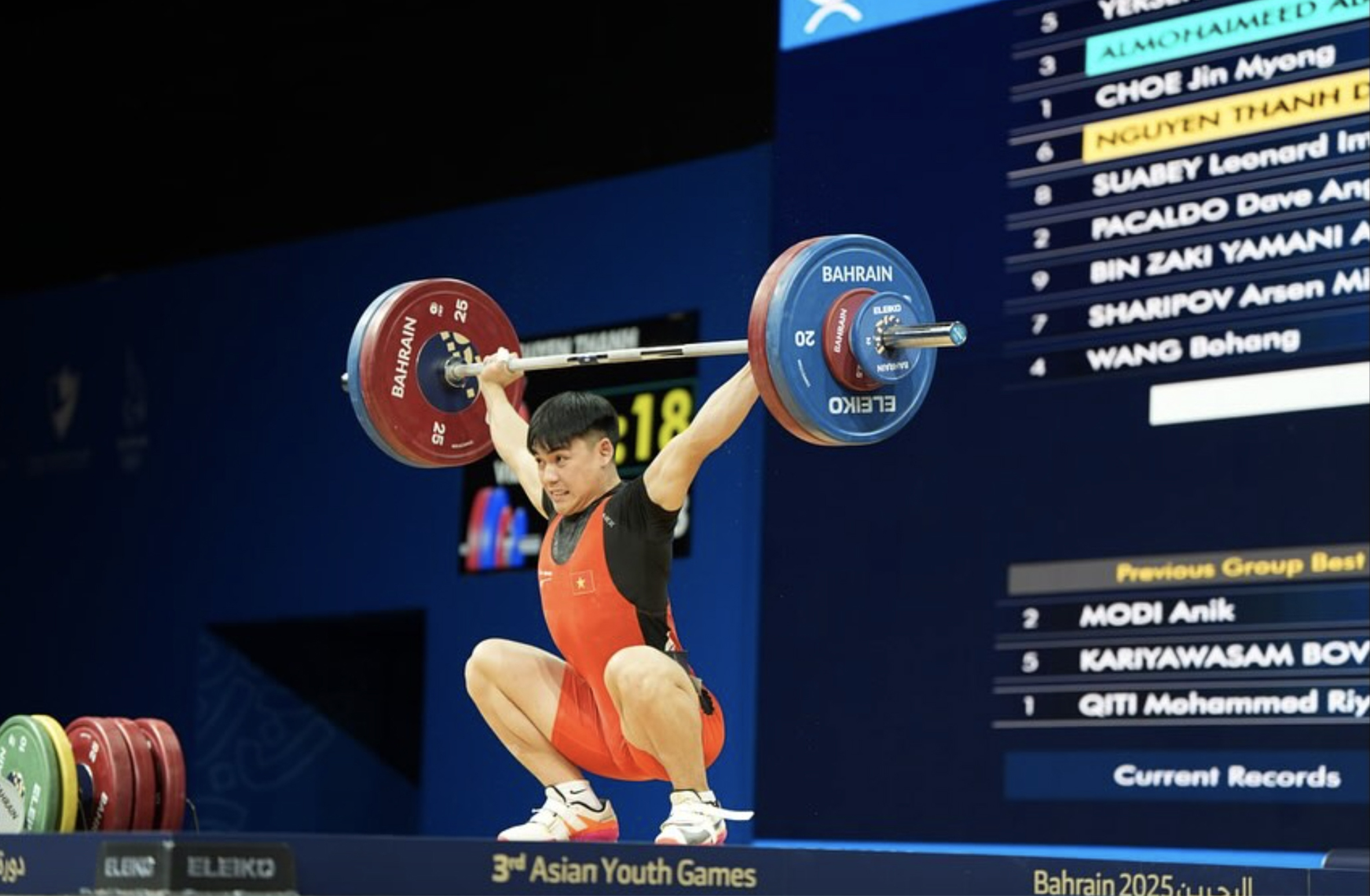 Lực sĩ 16 tuổi Nguyễn Thành Duy xuất sắc đoạt HCV - Ảnh 1.