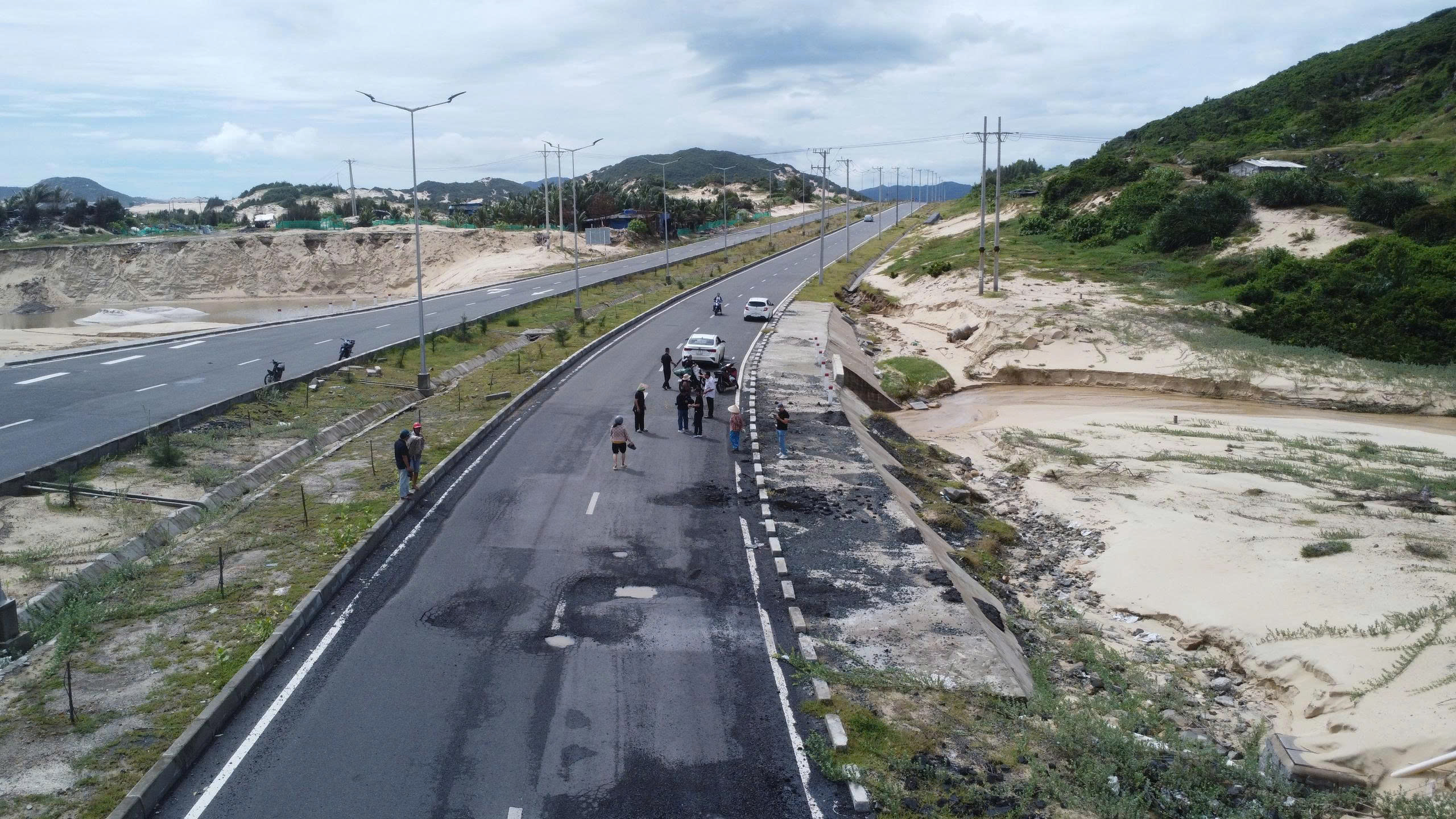 - Ảnh 4.  - Ảnh 4.