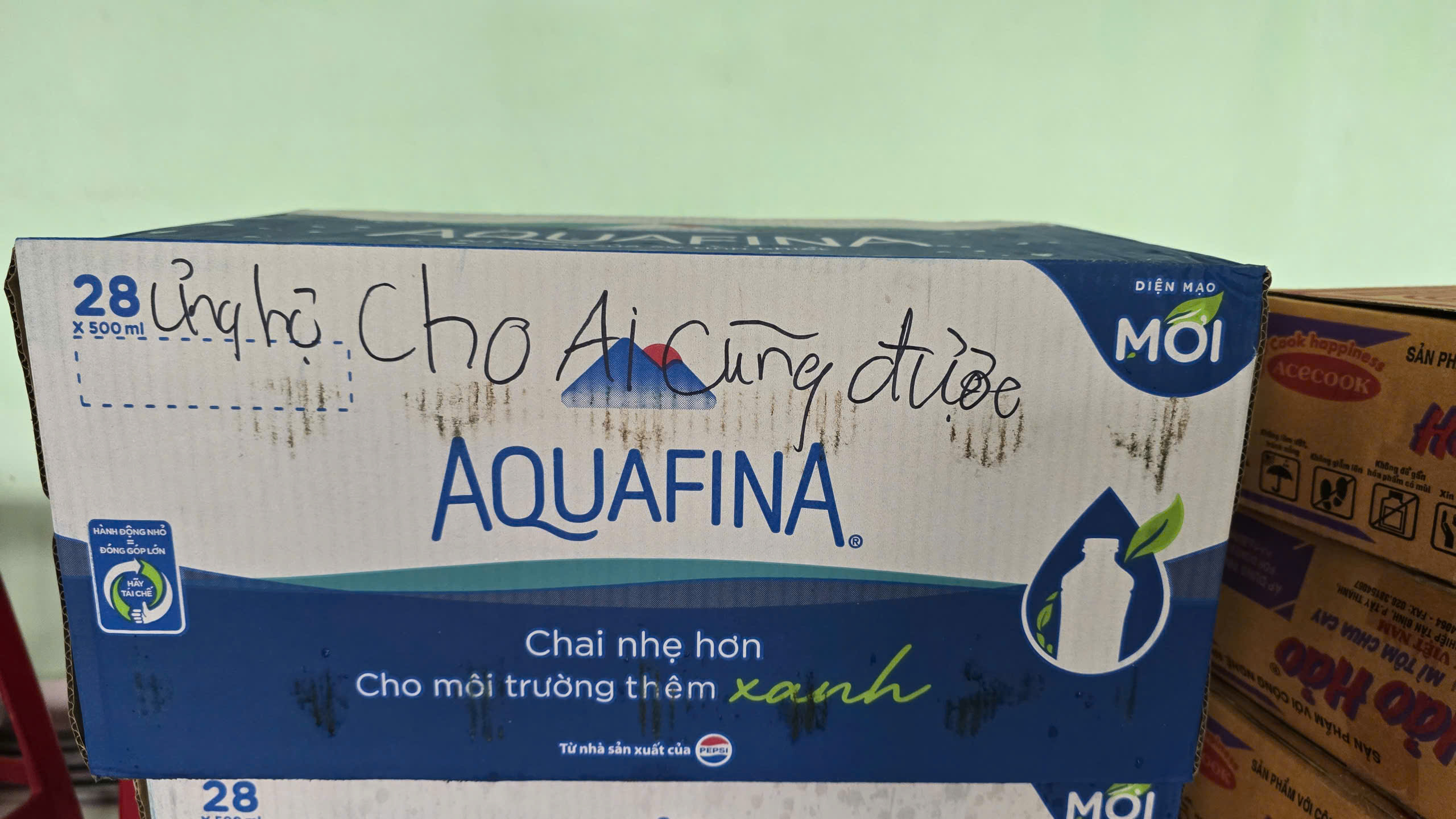 Đà Nẵng mưa lũ gây cô lập 10 xã người dân cùng nhau chi viện thực phẩm - Ảnh 7. Đà Nẵng mưa lũ gây cô lập 10 xã người dân cùng nhau chi viện thực phẩm - Ảnh 7.