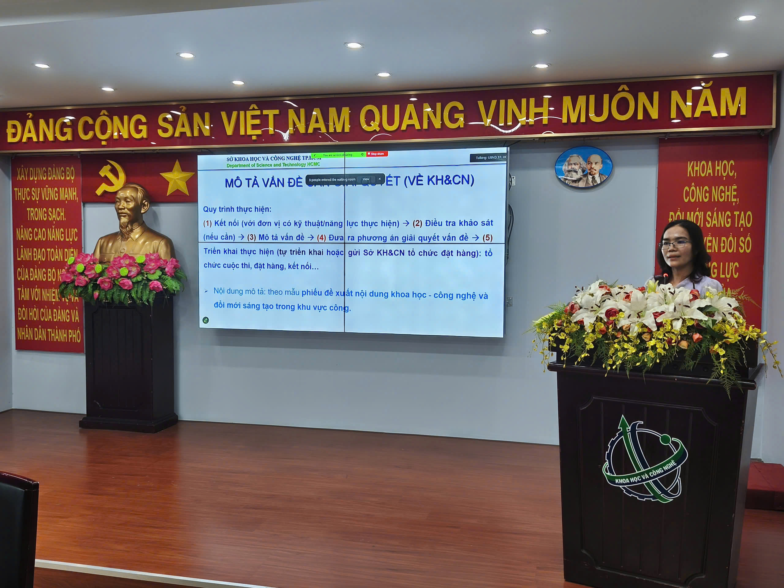 Thúc đẩy ứng dụng công nghệ số vào quy trình quản lý điều hành tại 168 xã, phường, đặc khu - Ảnh 2.