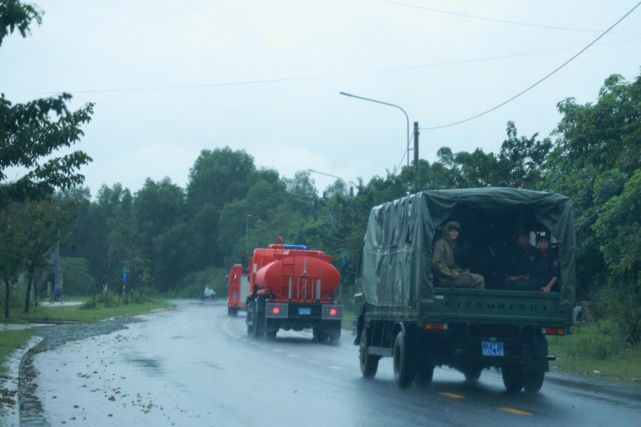 104 công an Quảng Trị lên đường làm nhiệm vụ đặc biệt tại Huế - Ảnh 7. 104 công an Quảng Trị lên đường làm nhiệm vụ đặc biệt tại Huế - Ảnh 7.