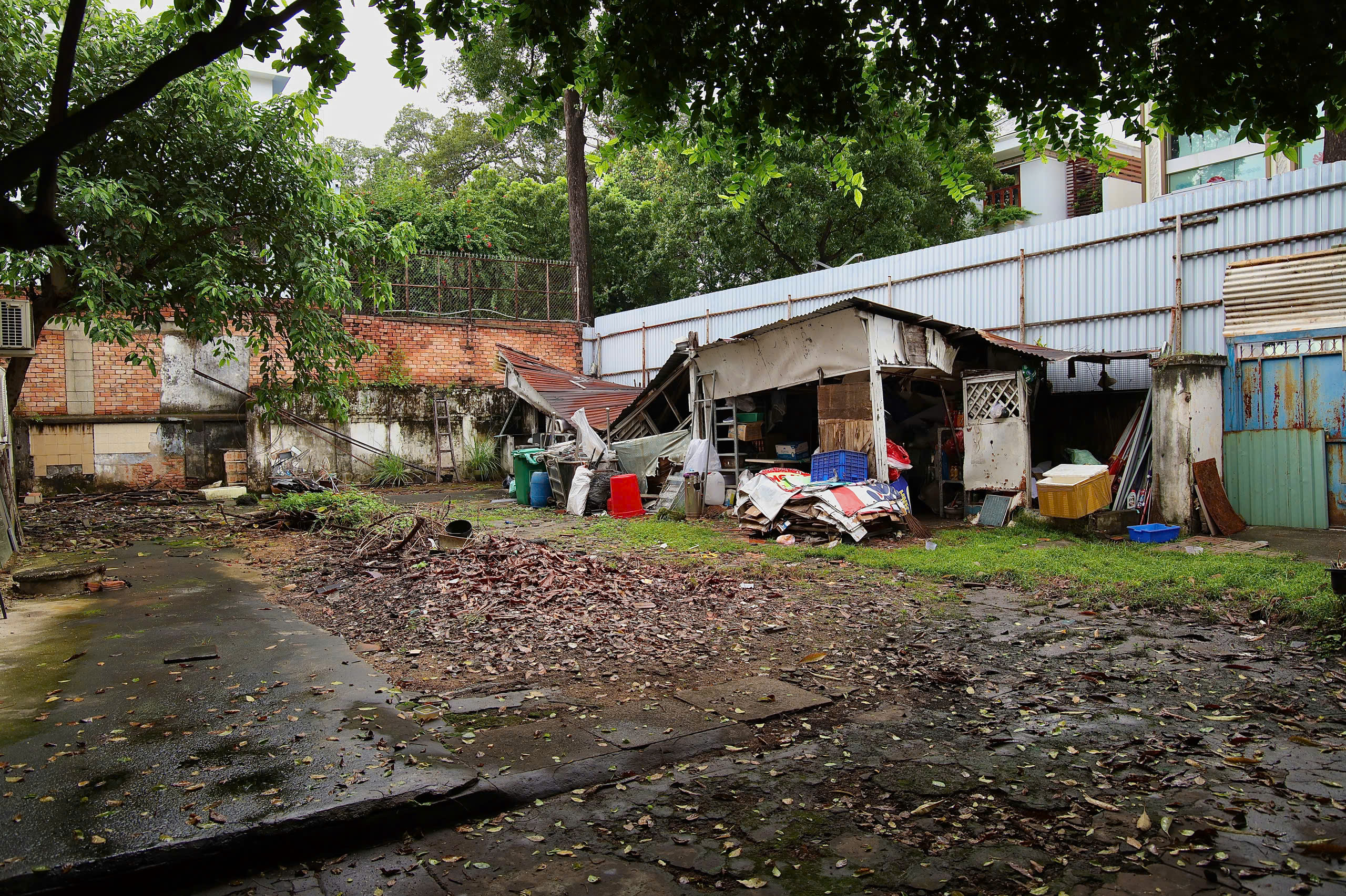 TP HCM: Cận cảnh 4 biệt thự cũ đang được xem xét "số phận"  - Ảnh 15.