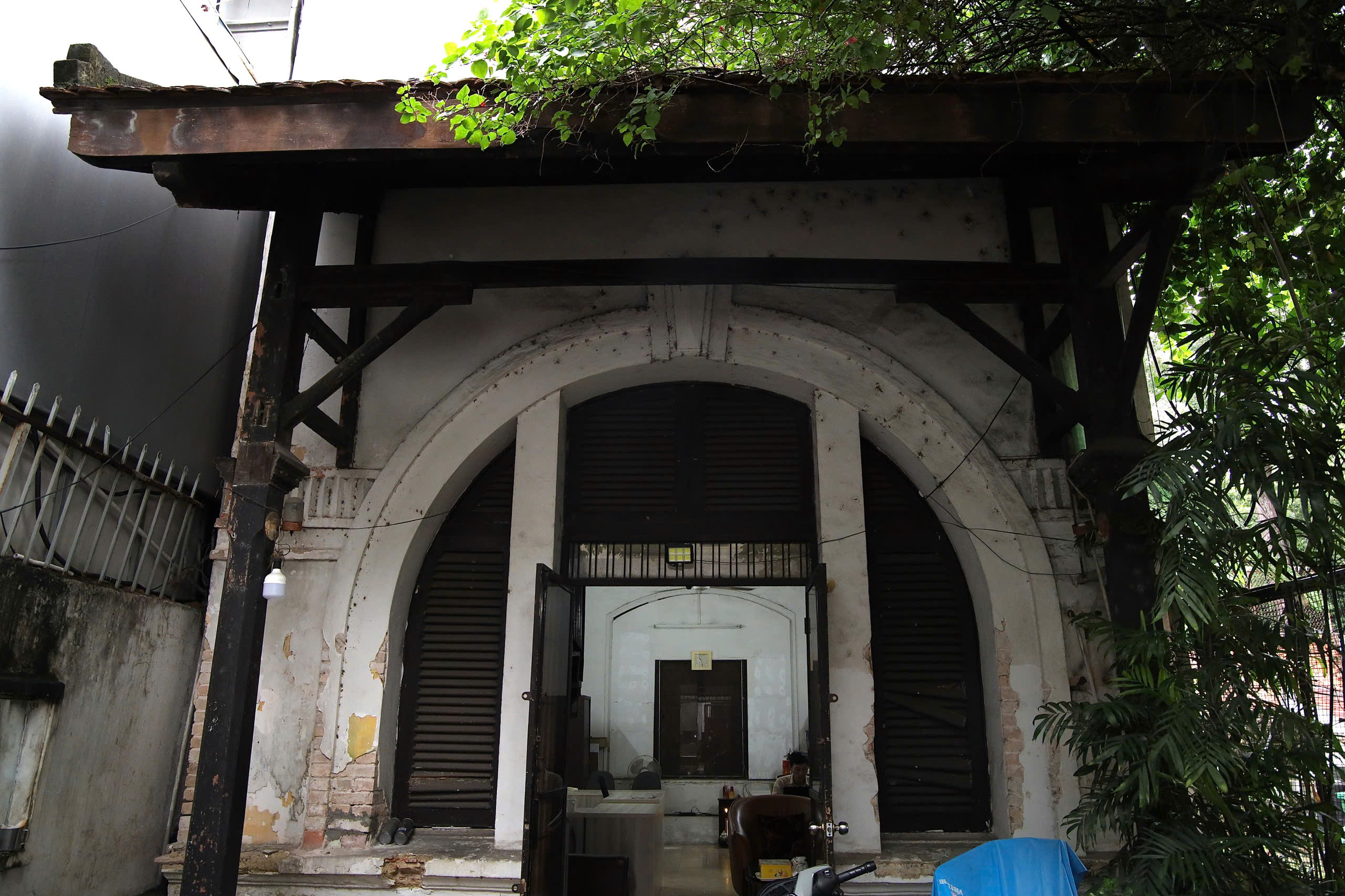 TP HCM: Cận cảnh 4 biệt thự cũ đang được xem xét "số phận"  - Ảnh 11.