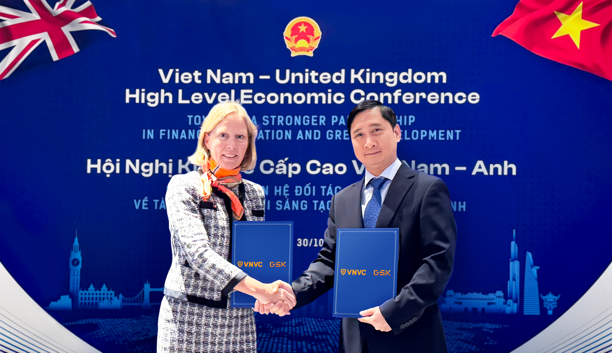 VNVC ký kết với GSK về tăng cường tiếp cận thuốc ung thư, vắc-xin thế hệ mới và kiến thức sản xuất - Ảnh 2. VNVC ký kết với GSK về tăng cường tiếp cận thuốc ung thư, vắc-xin thế hệ mới và kiến thức sản xuất - Ảnh 2.