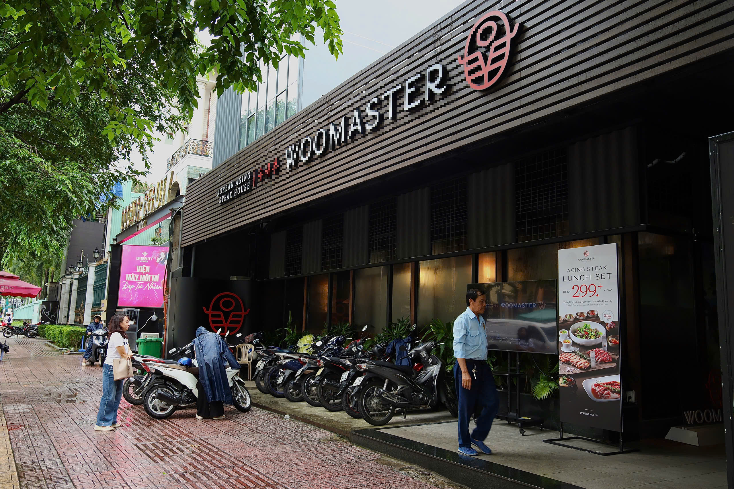 TP HCM: Cận cảnh 4 biệt thự cũ đang được xem xét "số phận"  - Ảnh 17.