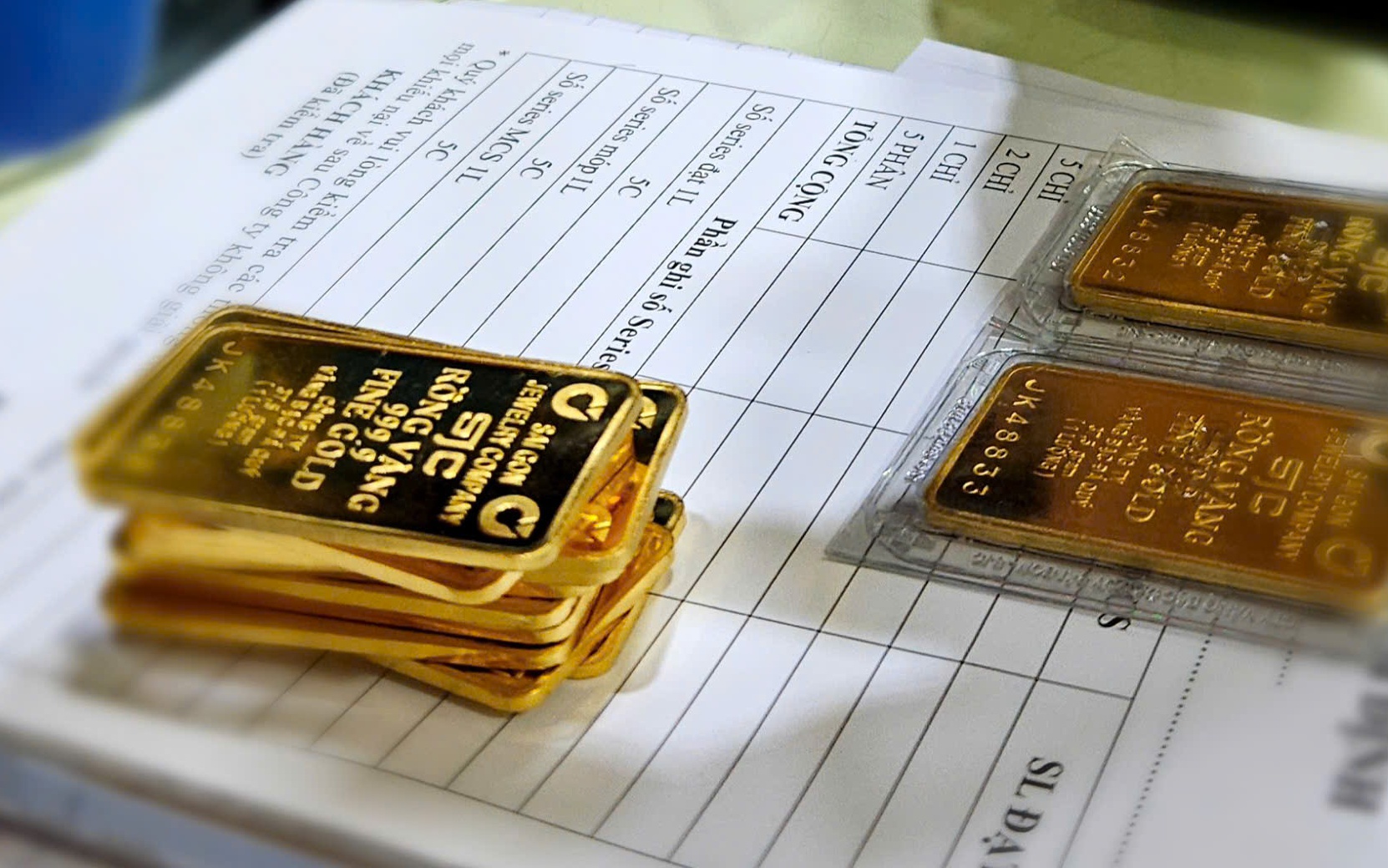 Giá vàng SJC tăng mạnh lên 147 , 8 triệu đồng / lượng Tối 30 - 10 - Ảnh 1. Giá vàng SJC tăng mạnh lên 147 , 8 triệu đồng / lượng Tối 30 - 10 - Ảnh 1.