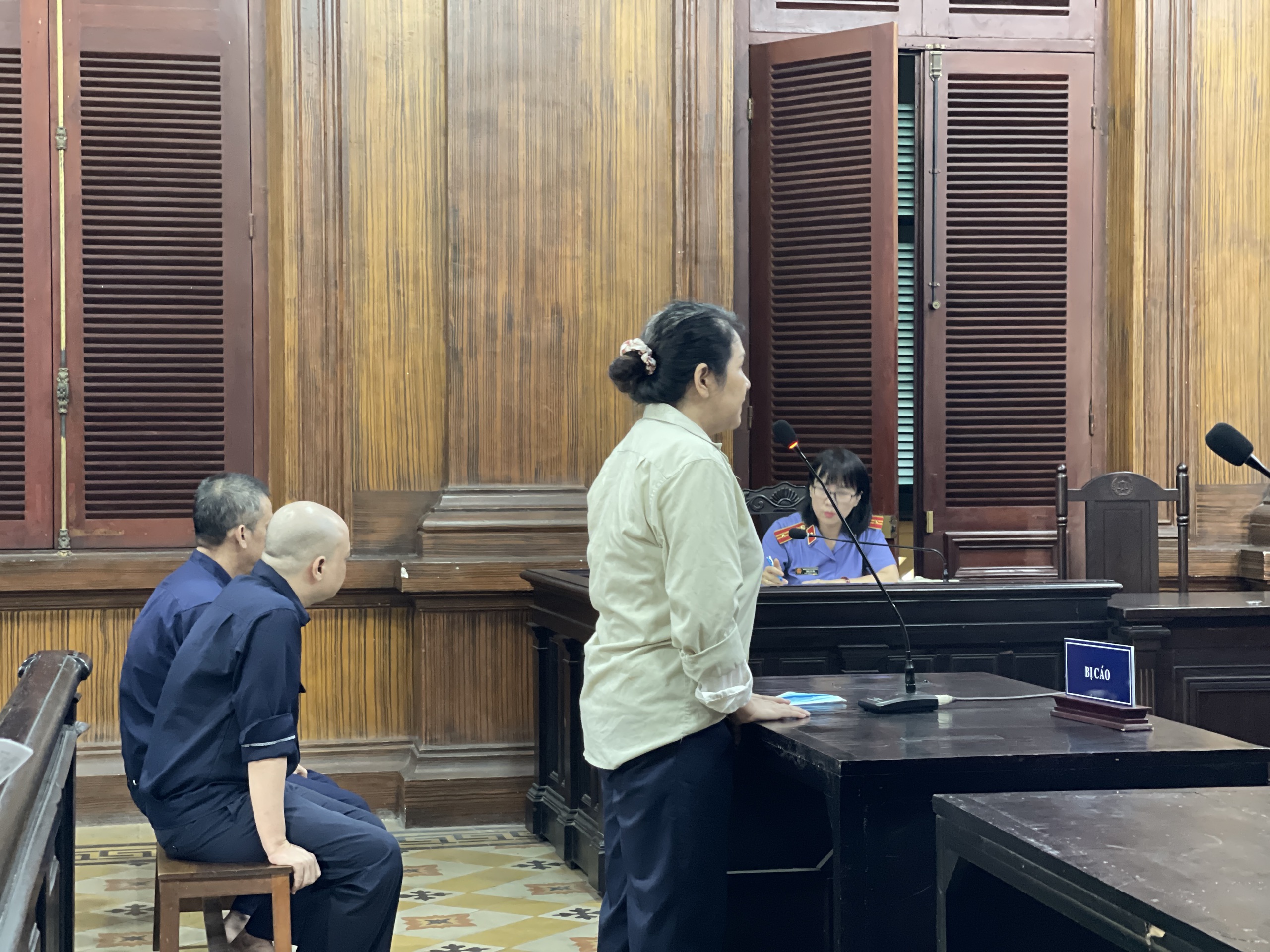 Ảo vọng mua công lý - Ảnh 1. Ảo vọng mua công lý - Ảnh 1.