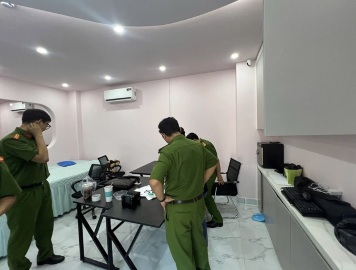 Điểm danh các thẩm mỹ viện từng bị Công an TP HCM "gõ cửa" - Ảnh 5.
