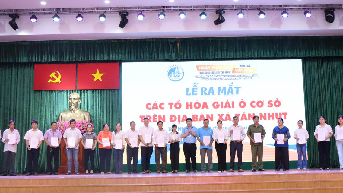 Một xã tại TP HCM thành lập 61 Tổ Hòa giải cơ sở, lan tỏa tinh thần “đóng cửa bảo nhau”  - Ảnh 1.