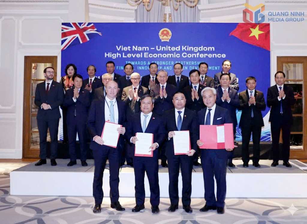 Ký kết biên bản ghi nhớ hình thành trung tâm sửa chữa máy bay lớn tại Vân Đồn - Ảnh 1.