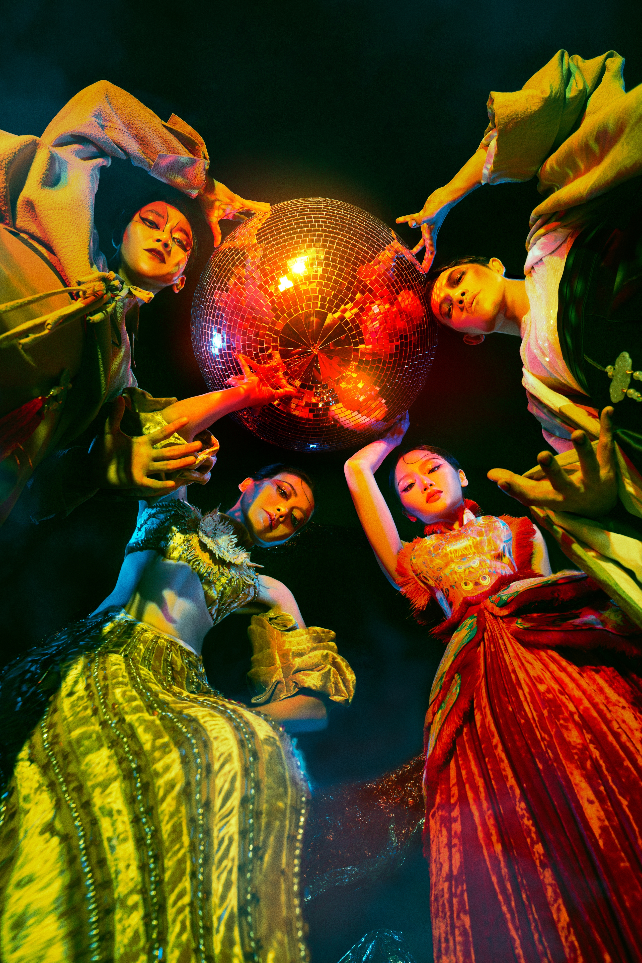 Hồng Ánh, Hứa Vĩ Văn tụ hội bên Miu Lê, Liên Bỉnh Phát - Ảnh 9.