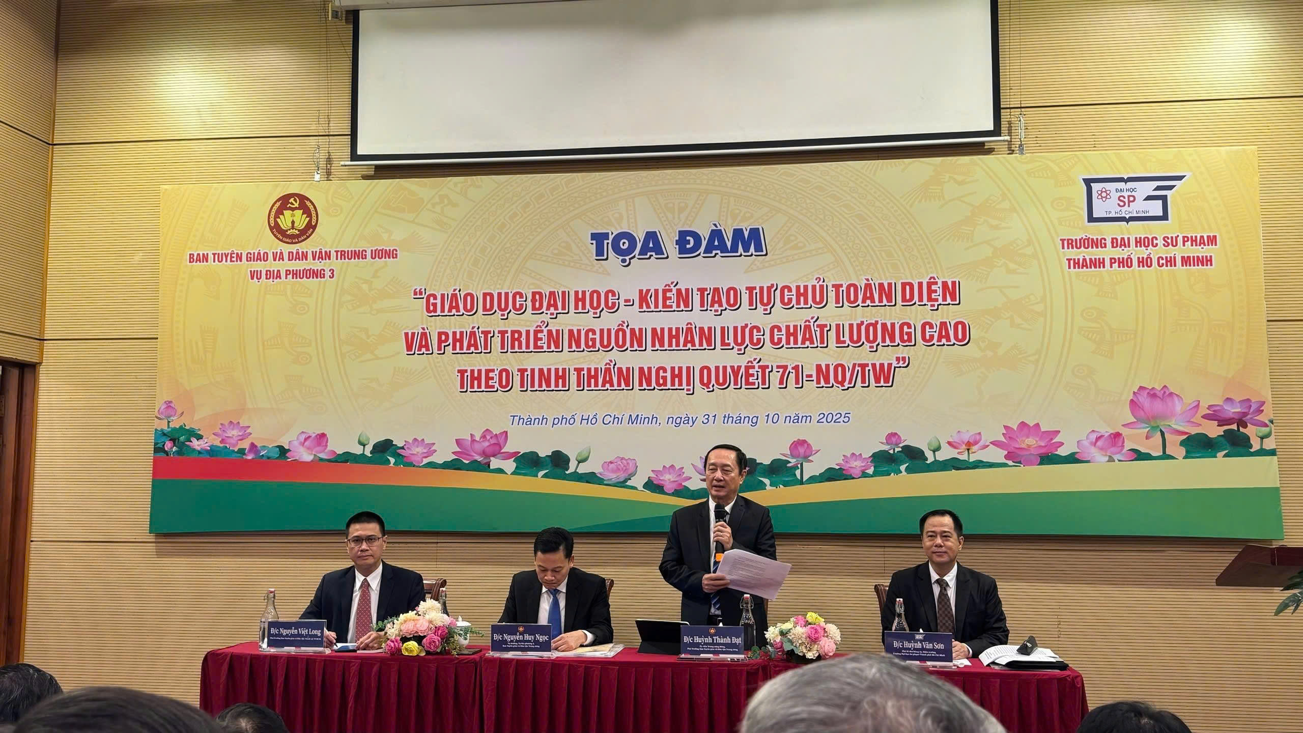 Những bước đi chiến lược giúp ĐH Việt Nam lọt tốp 100 của thế giới - Ảnh 2.