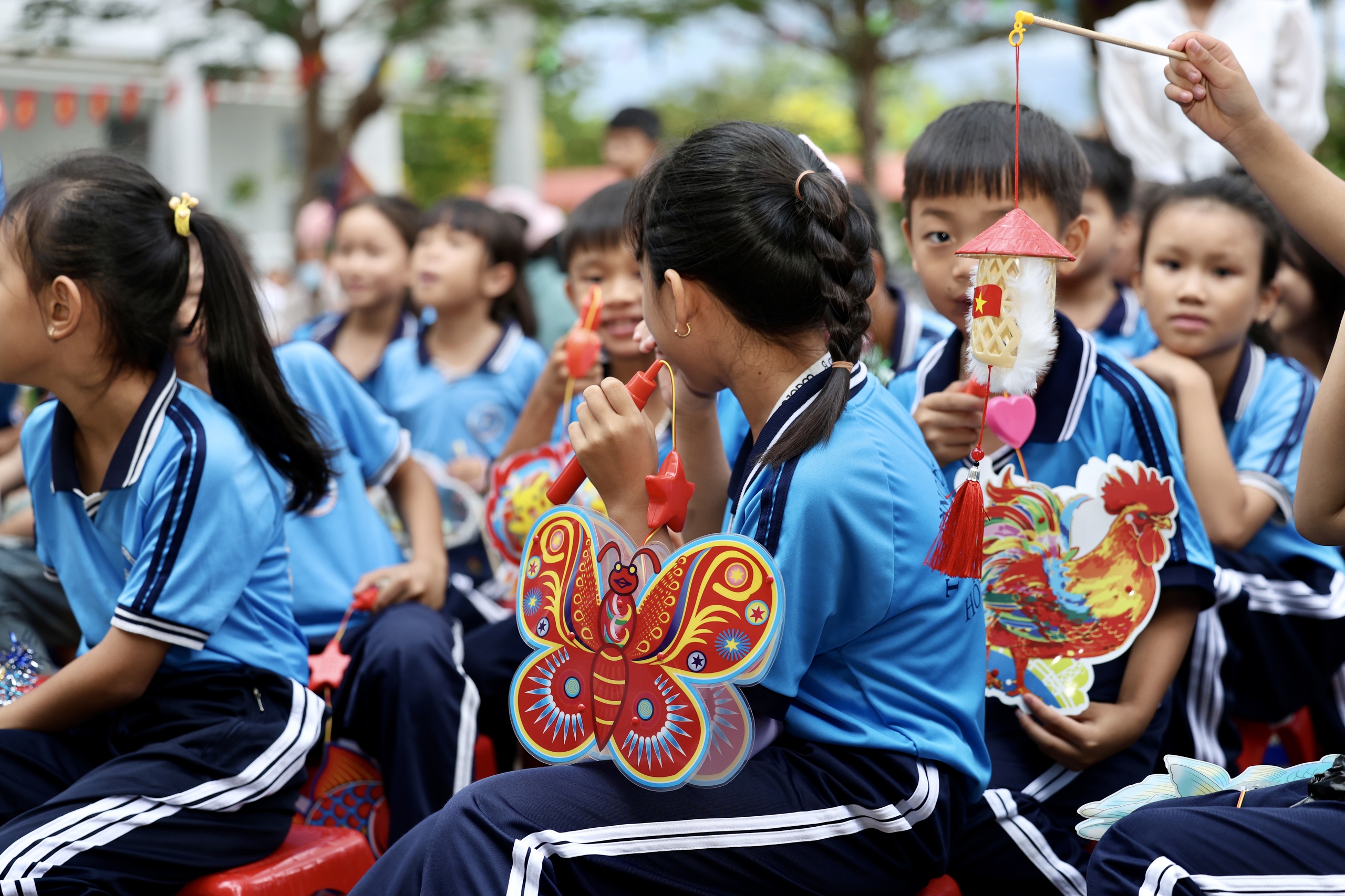 Học bổng và quà trung thu đến với thiếu nhi xã Hồng Thái, tỉnh Lâm Đồng - Ảnh 10.