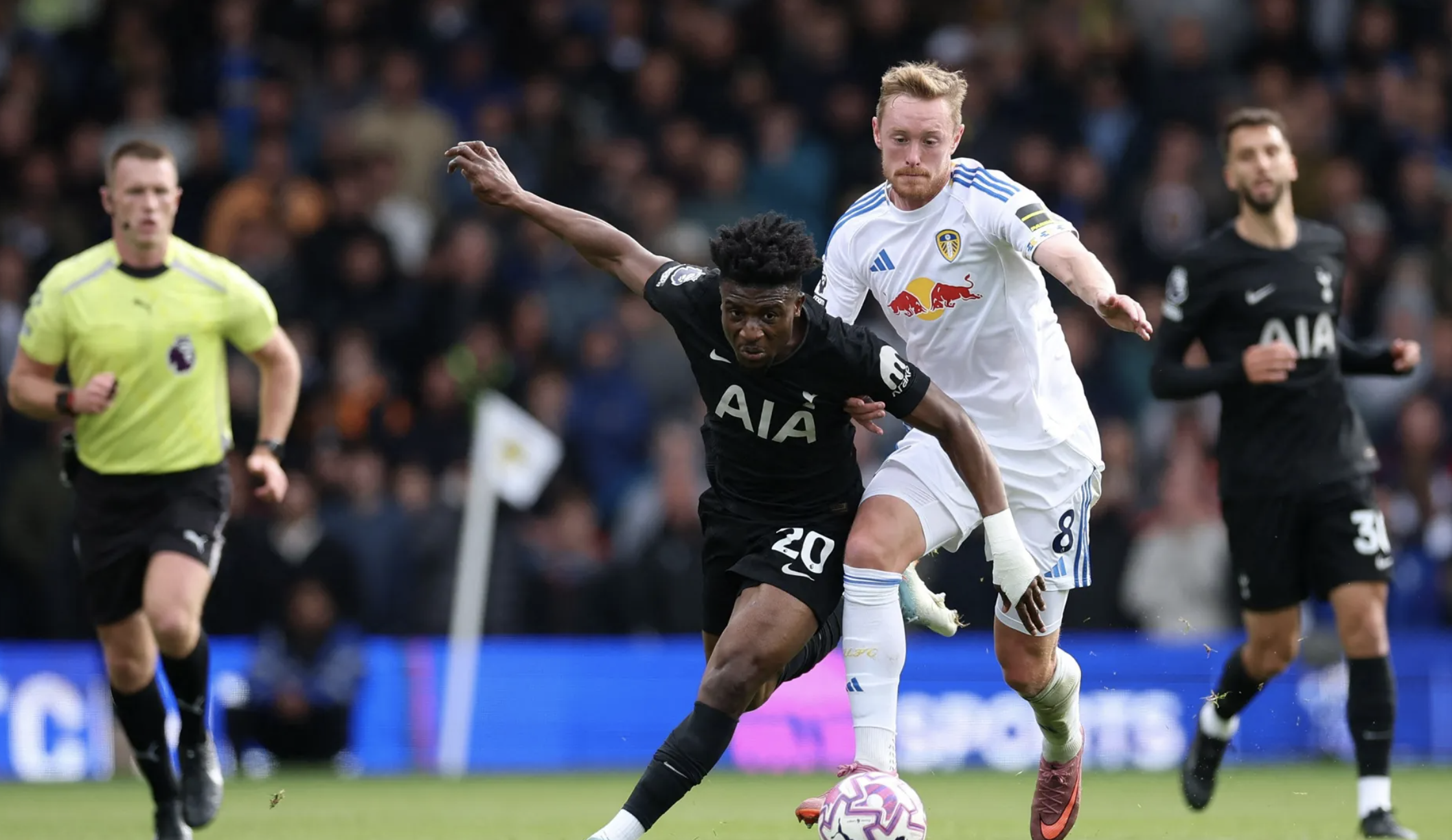 Thắng chật vật Leeds United, Tottenham chiếm ngôi nhì Ngoại hạng Anh - Ảnh 4.