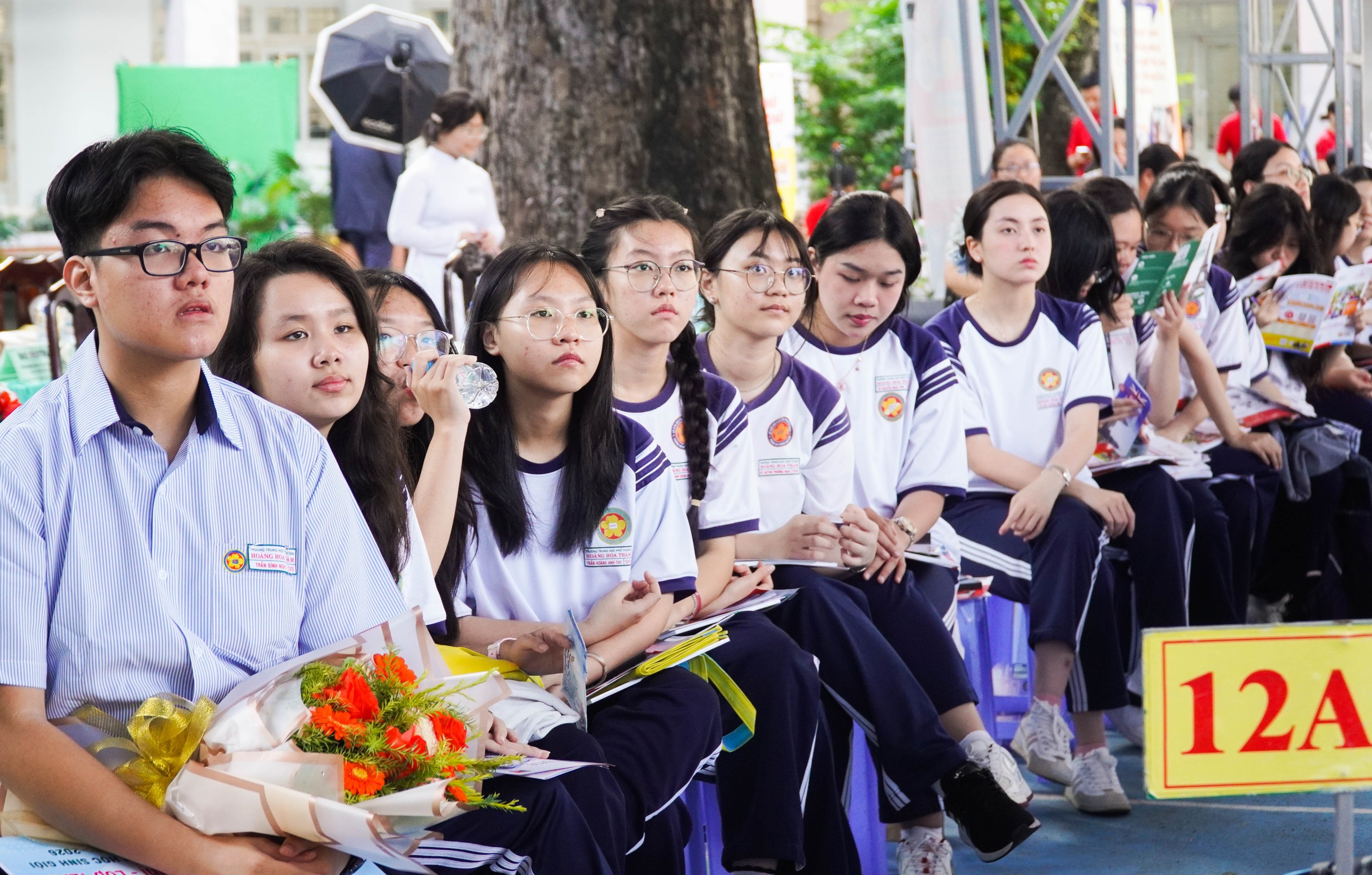 "Thổi phồng" ngành "hot" sẽ tạo áp lực cho học sinh - Ảnh 1.