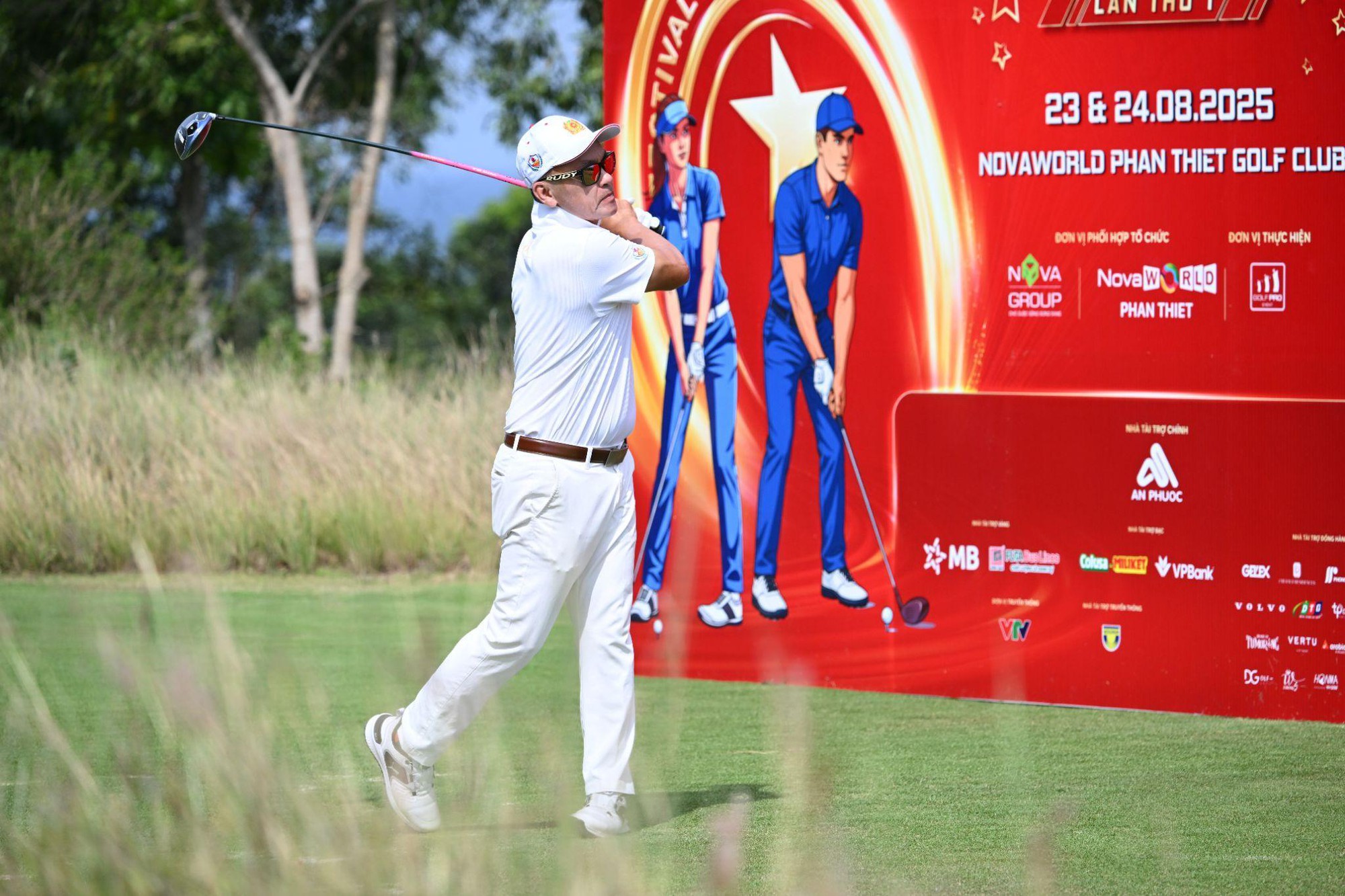 Sports Festival giai đoạn 2: Bùng nổ với Tennis, Golf, Bắn súng hơi tại NovaWorld Phan Thiet - Ảnh 3.