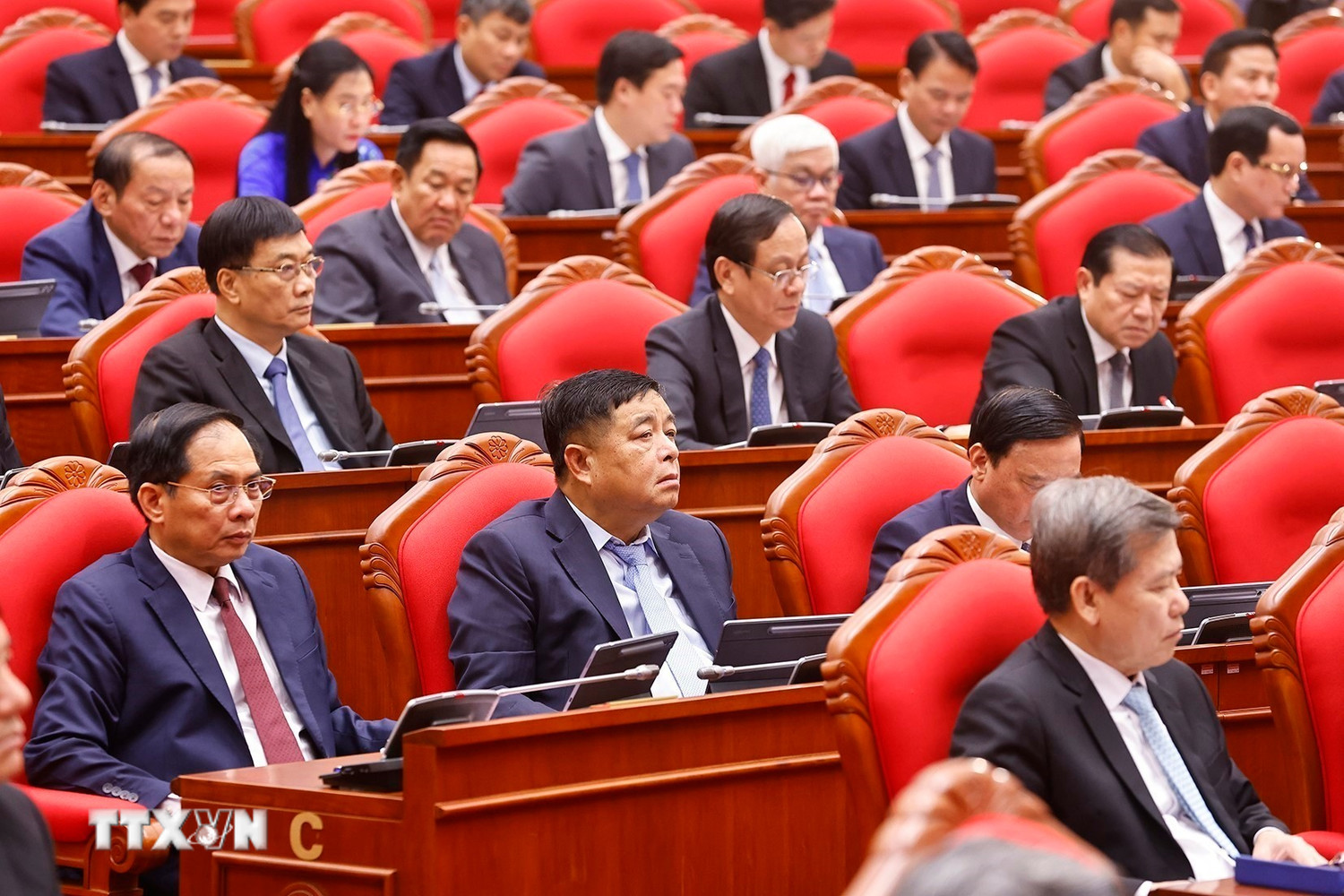 Những hình ảnh khai mạc Hội nghị Trung ương 13 - Ảnh 9.