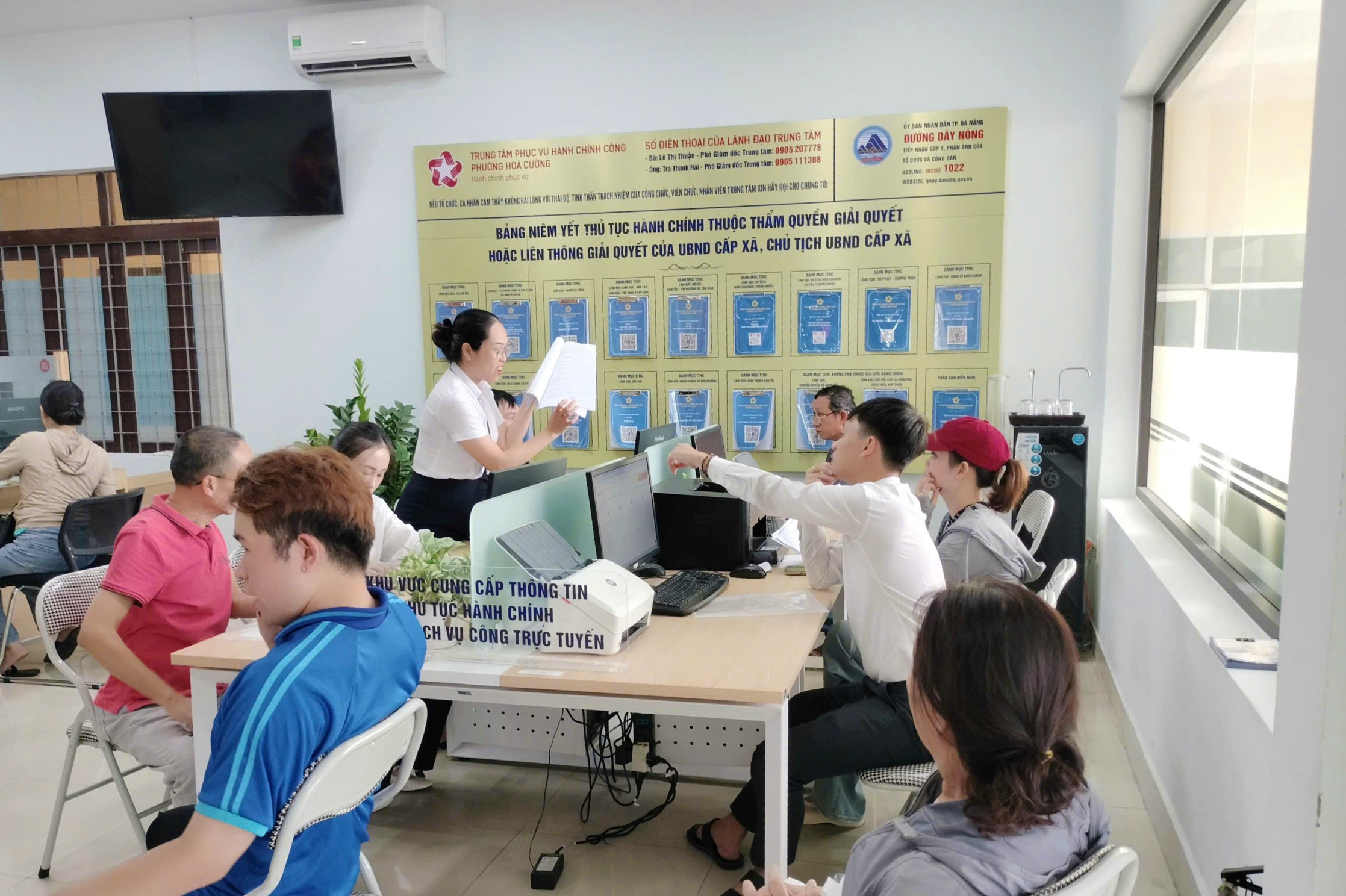 Tiện ích miễn phí Đà Nẵng Phục vụ người dân tại các Trung tâm hành chính công - Ảnh 1.