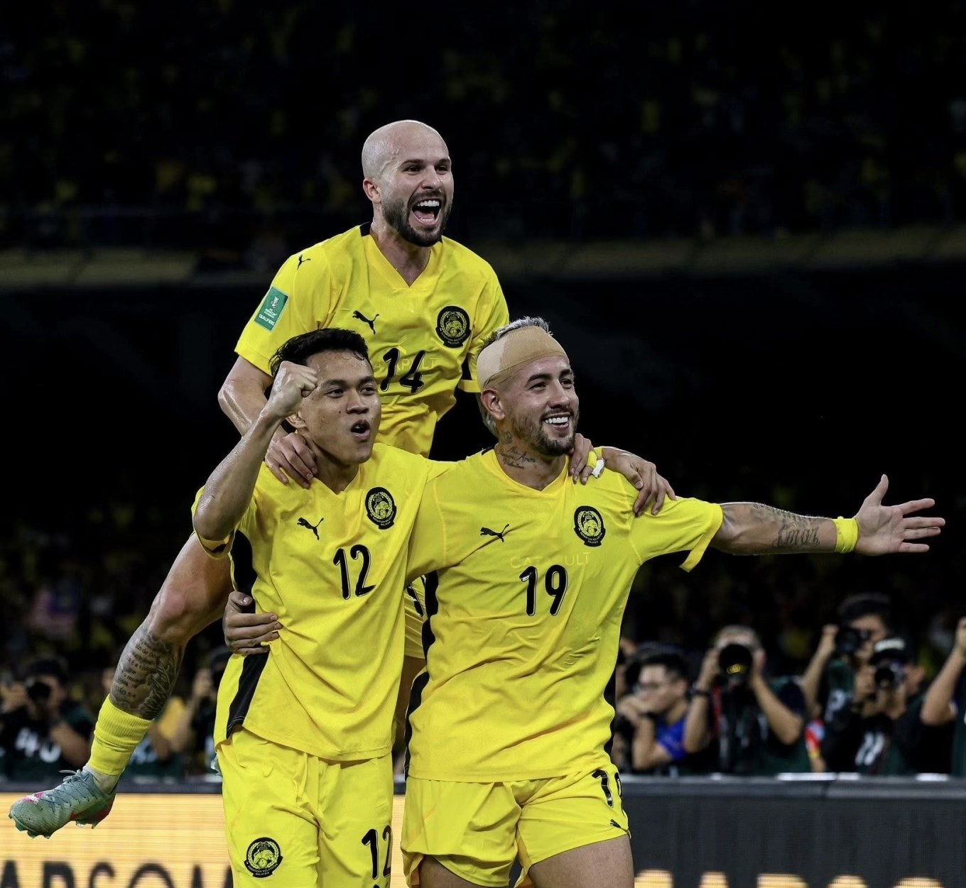 FIFA tung chứng cứ Malaysia giả giấy tờ, thời gian 39 ngày chờ AFC phán quyết - Ảnh 2.