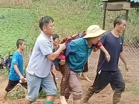 Đang đi làm, hai vợ chồng bị sét đánh tử vong  - Ảnh 1.