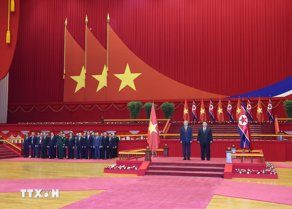 Tổng Bí thư, Chủ tịch Quốc vụ Kim Jong Un chủ trì lễ đón Tổng Bí thư Tô Lâm - Ảnh 9.