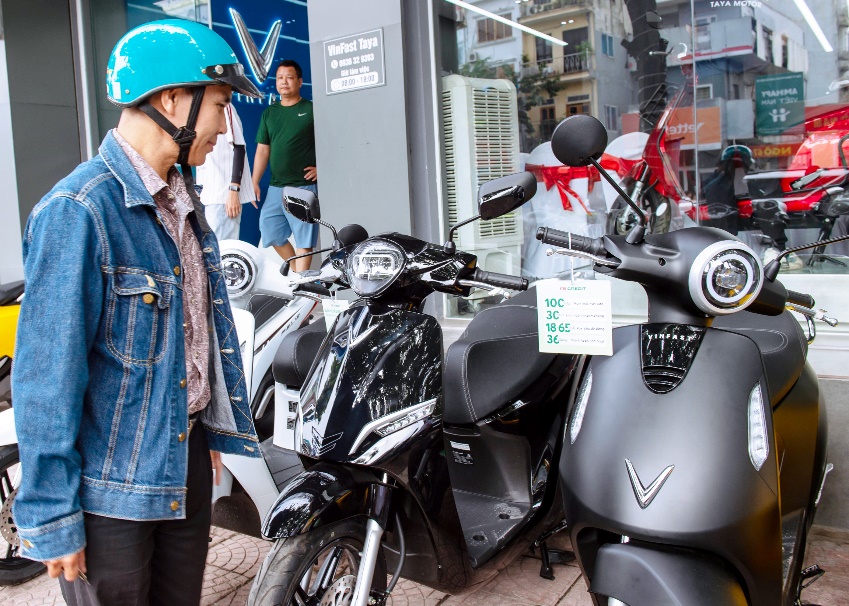 Trả trước chỉ từ “0 đồng”, sở hữu xe máy điện VinFast với FE CREDIT - Ảnh 2.