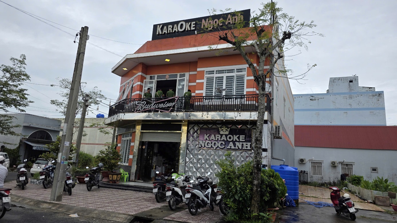 - Ảnh 3. - Ảnh 3.