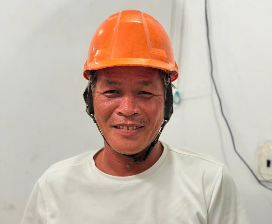 Khen thưởng người hùng cứu người giữa sóng gió ở Lý Sơn - Ảnh 3.