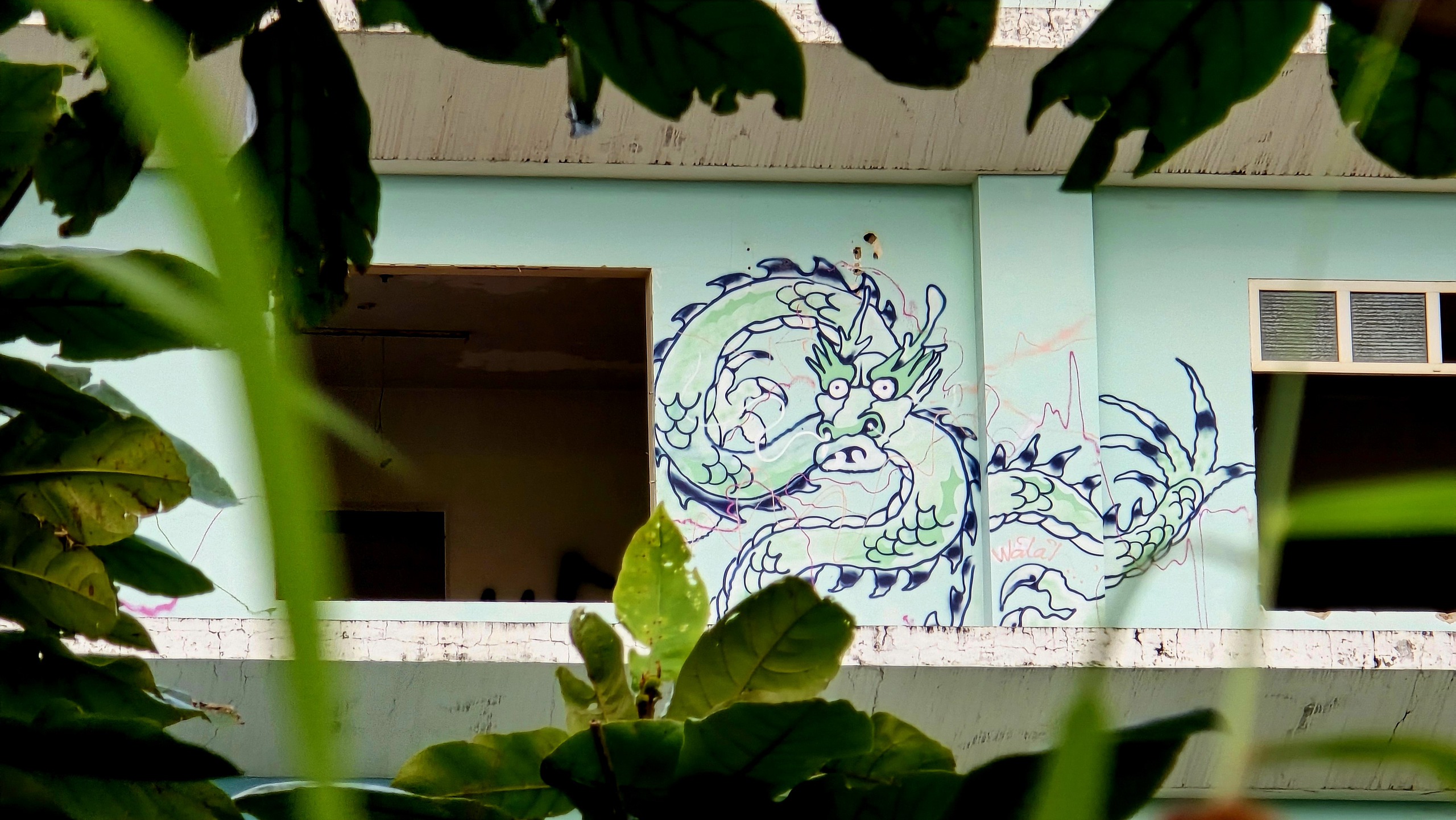 Bệnh viện bỏ hoang trên đất vàng ven biển Đà Nẵng trước thời điểm lên sàn đấu giá - Ảnh 10.