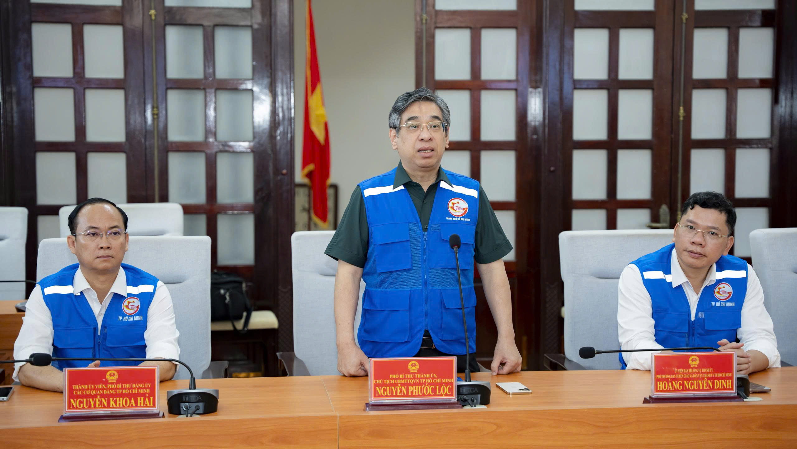 TP HCM hỗ trợ TP Huế 20 tỉ đồng khắc phục lũ lụt - Ảnh 2.