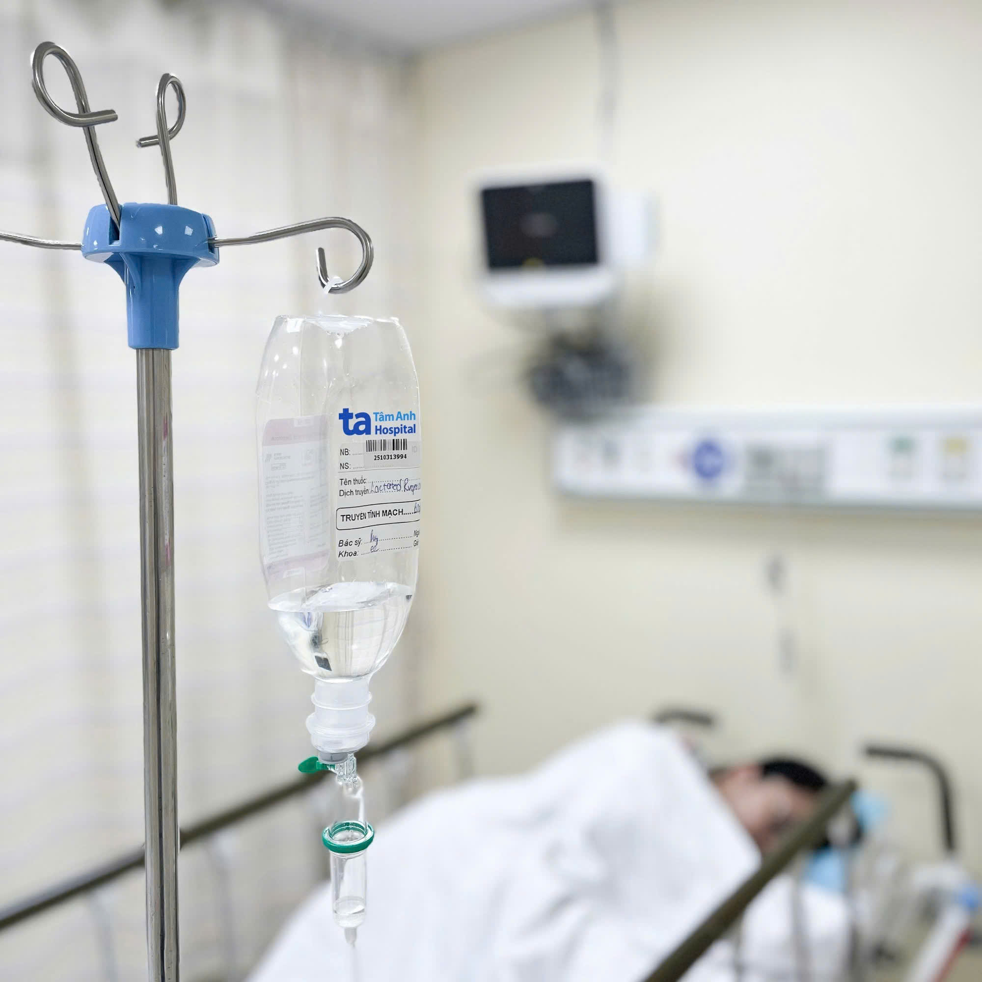 Thông tin ban đầu vụ nghi ngộ độc tại phường Đông Hưng Thuận, TP HCM - Ảnh 1.