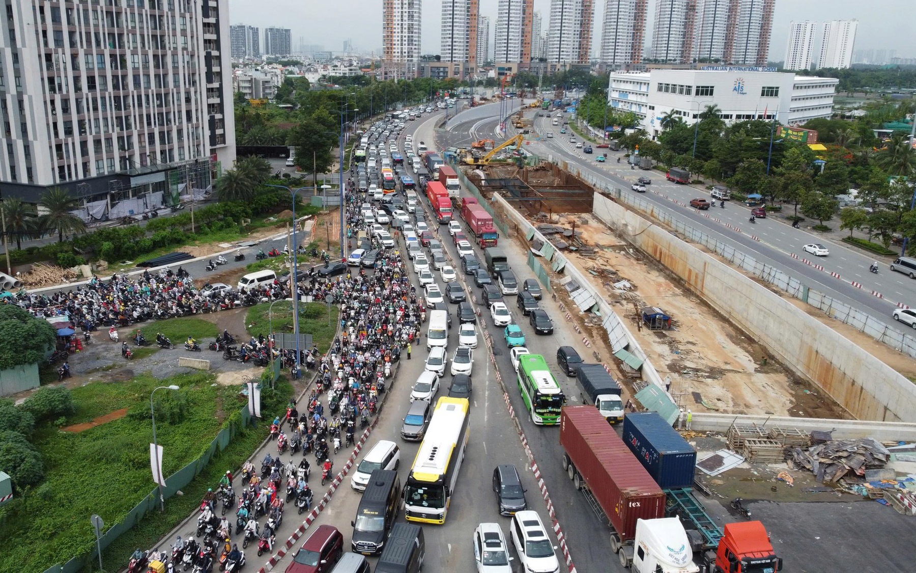 Loạt dự án kết nối liên vùng của TP HCM sẽ trình phê duyệt quý IV - Ảnh 2.