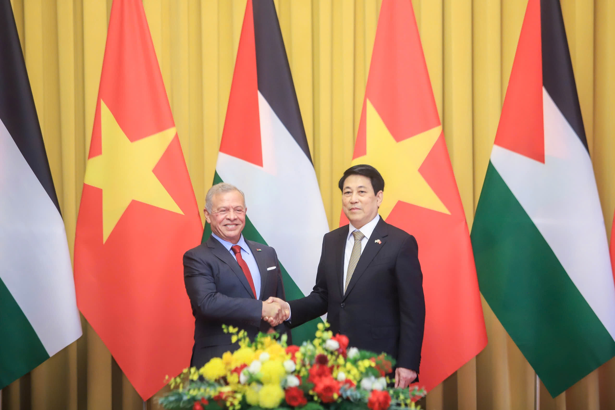 Chủ tịch nước Lương Cường chủ trì lễ đón chính thức Quốc vương Jordan - Ảnh 14.