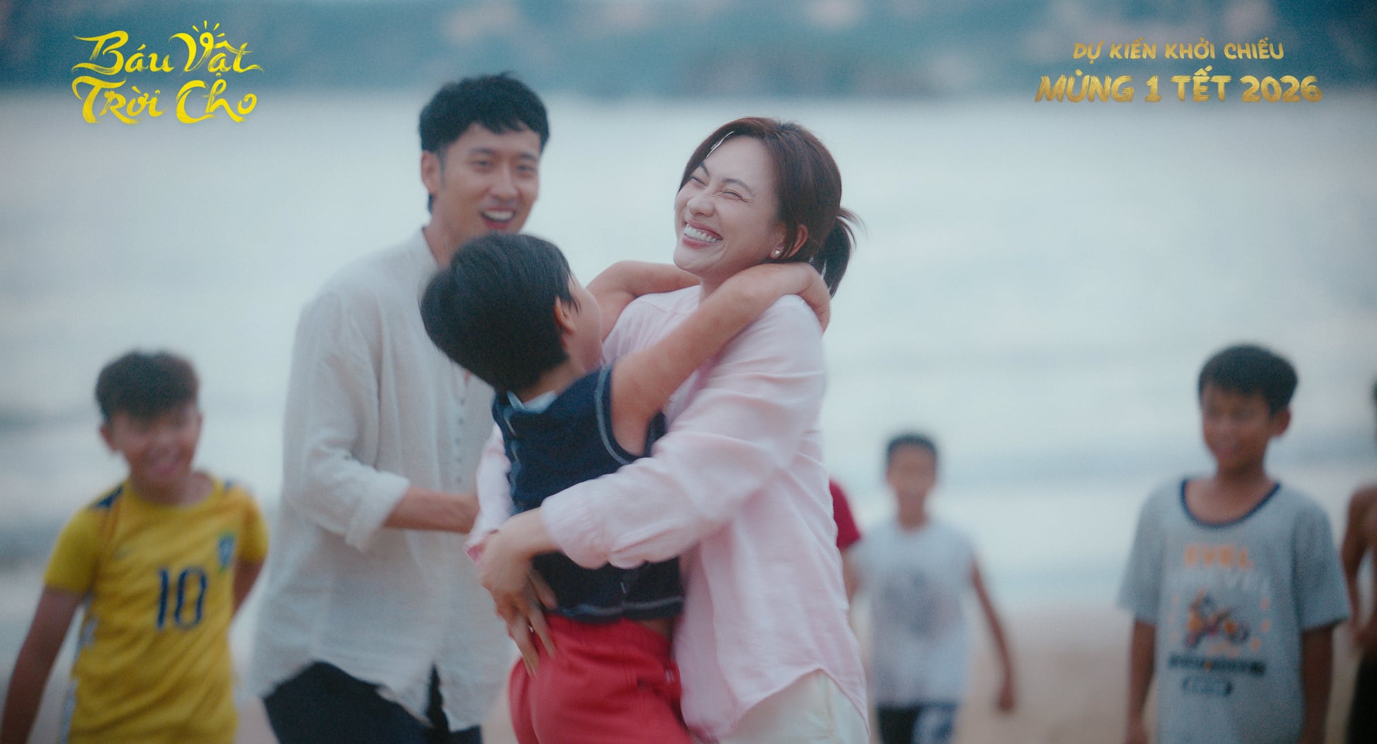 Phương Anh Đào "không dây dưa cảm xúc cá nhân" với Tuấn Trần trong phim Tết 2026 - Ảnh 1.