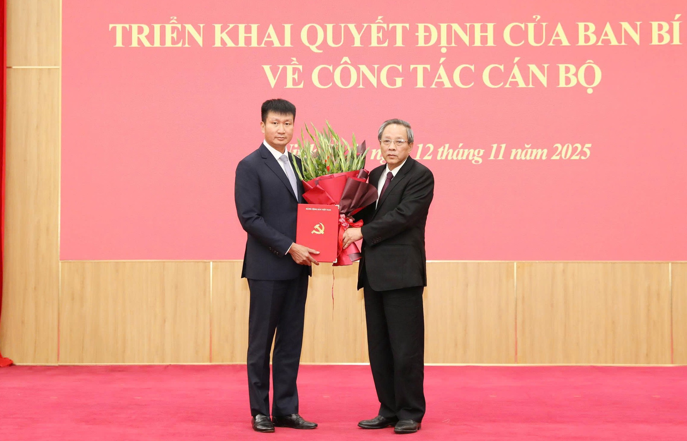 Chủ tịch tỉnh Lào Cai làm Phó Bí thư Tỉnh ủy Ninh Bình - Ảnh 2.