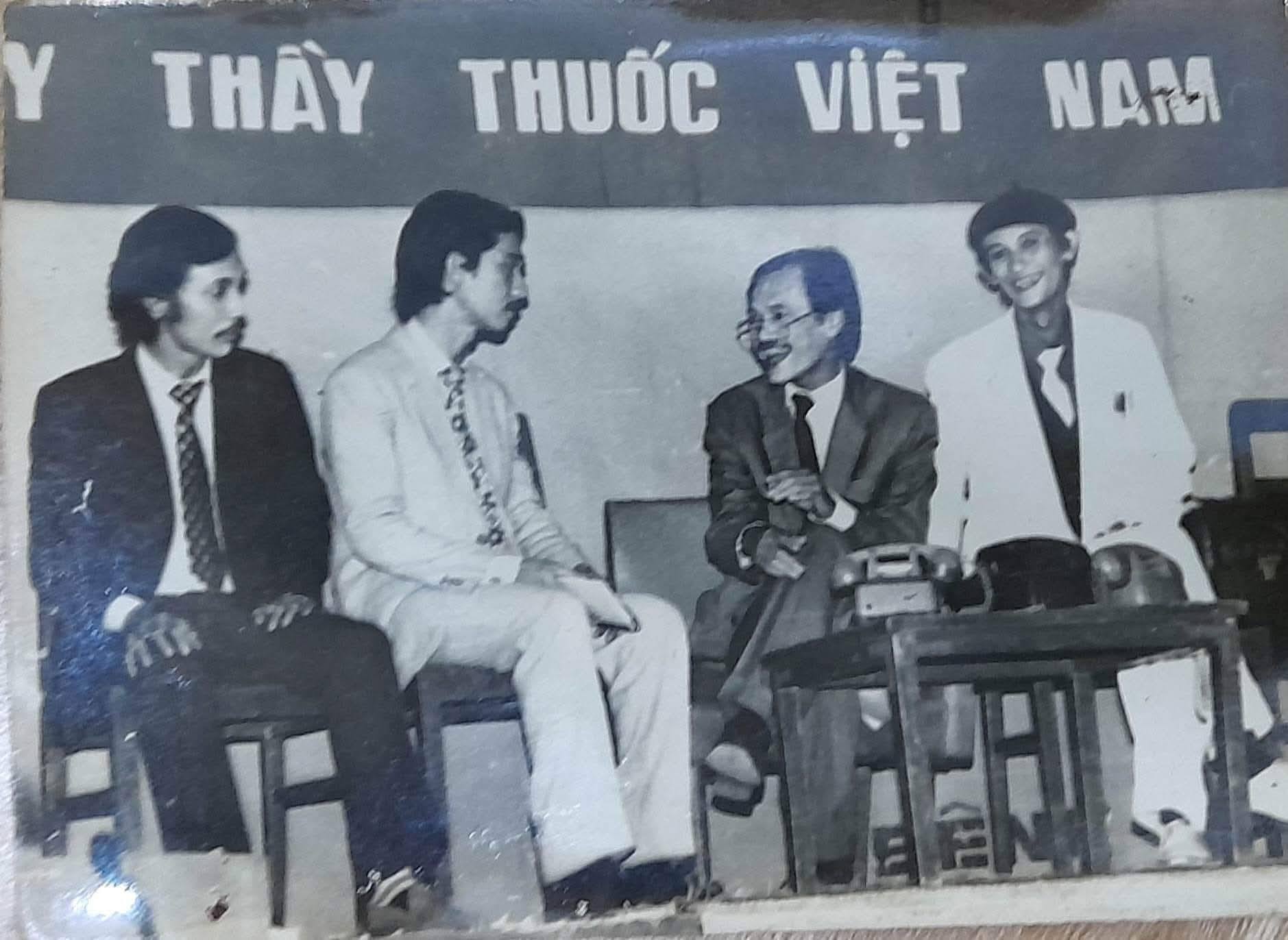 NSND Việt Anh, Trần Đăng Nhân nói về "Dư luận quần chúng" - Hành trình ý nghĩa của sân khấu TP HCM - Ảnh 4.